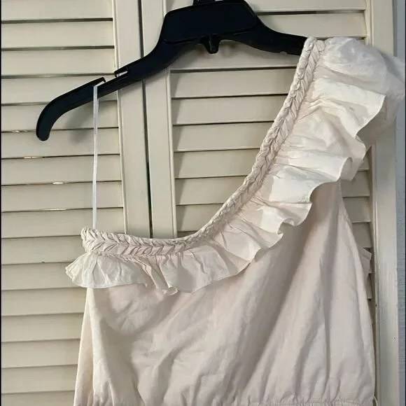 Beige Greek Godess shoulder dress - Picture 9 of 10